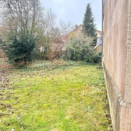 Nid Moderne A Et Pres Des Grands Axes